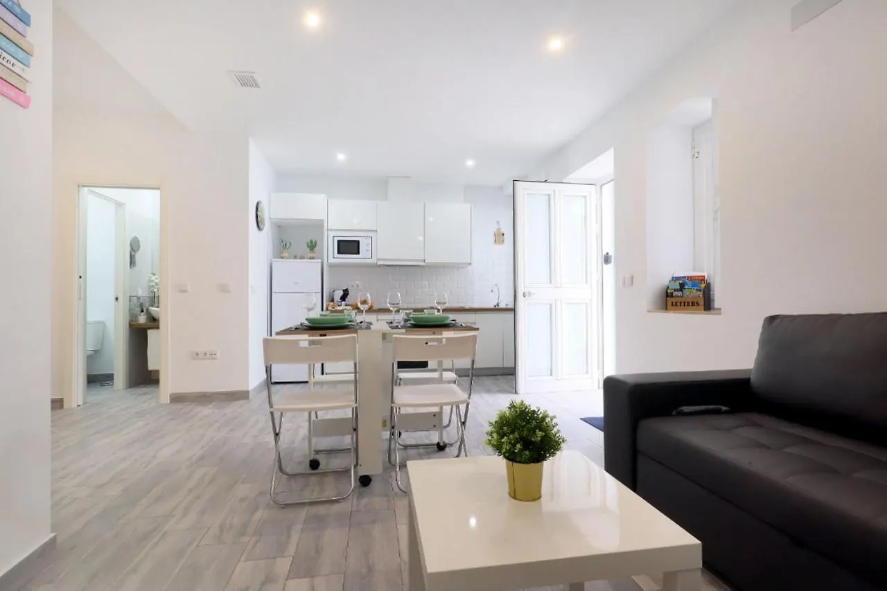 Acogedor Loft En Bajo Centrico Con Parking Wifi Apartment Cordoba