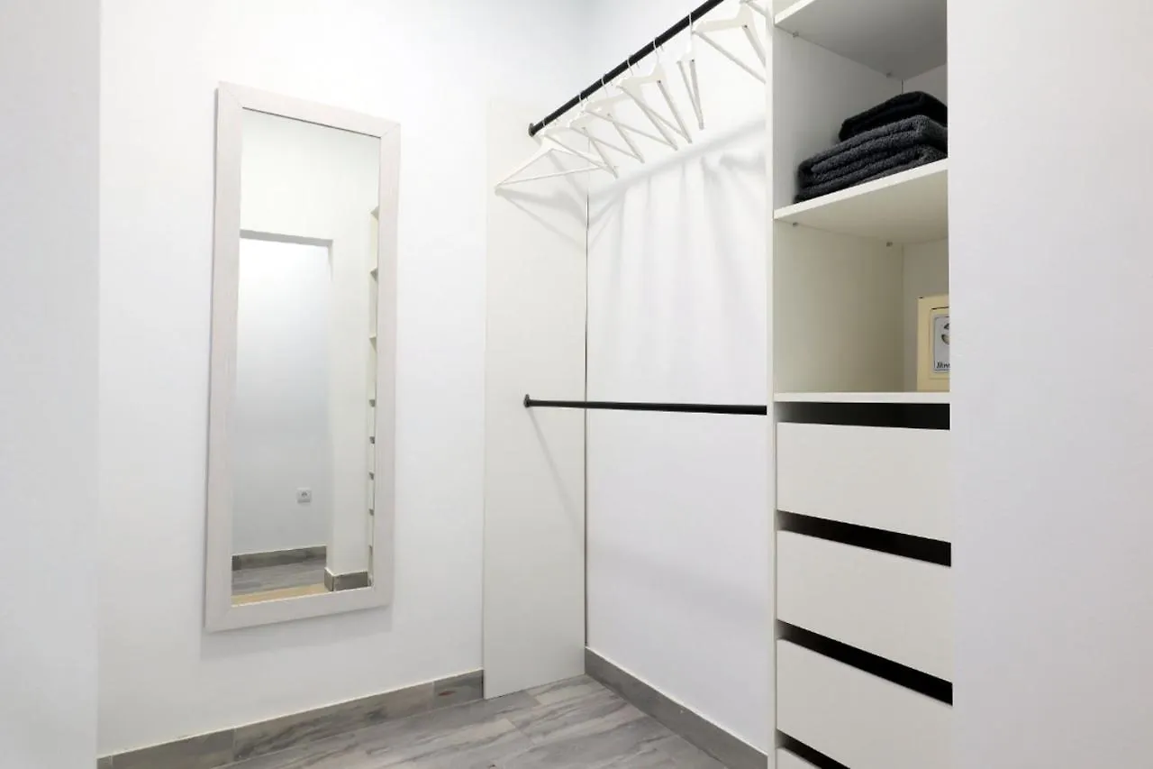 Acogedor Loft En Bajo Centrico Con Parking Wifi Apartment Cordoba
