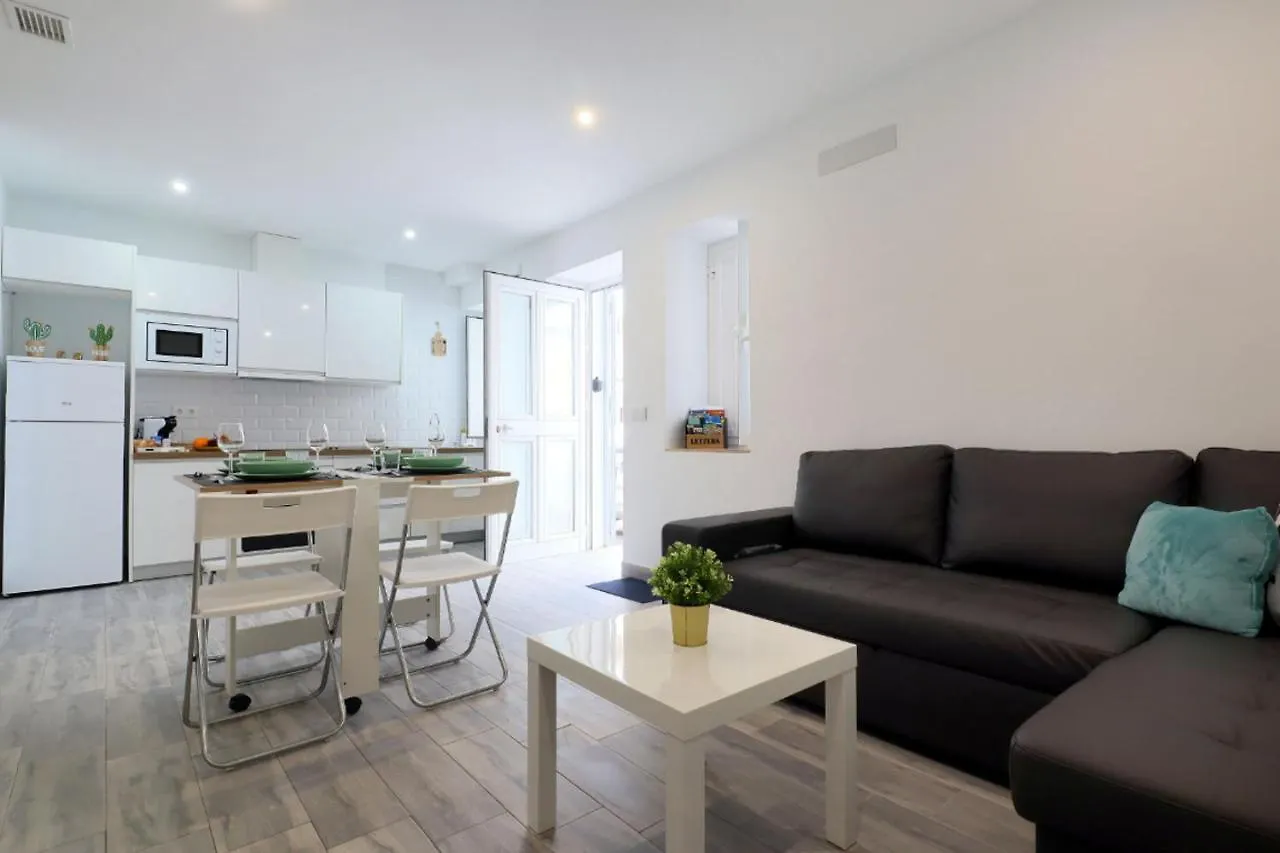 Acogedor Loft En Bajo Centrico Con Parking Wifi Apartment Cordoba